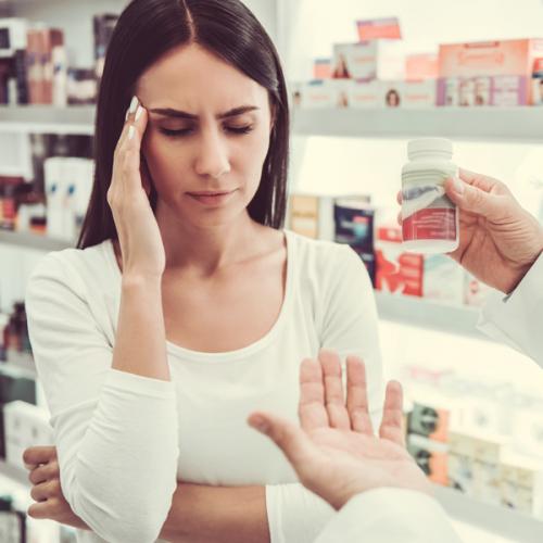 Dor de cabeça: a importância da orientação farmacêutica assertiva